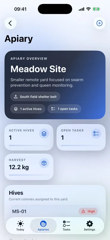 Hive Foreman apiary detail screen with active hive, open task and harvest totals